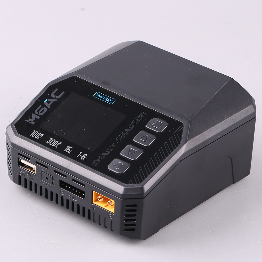 ToolkitRC M6AC 15A 300W Multif - Drone Battery 6S 리뷰 및 가격